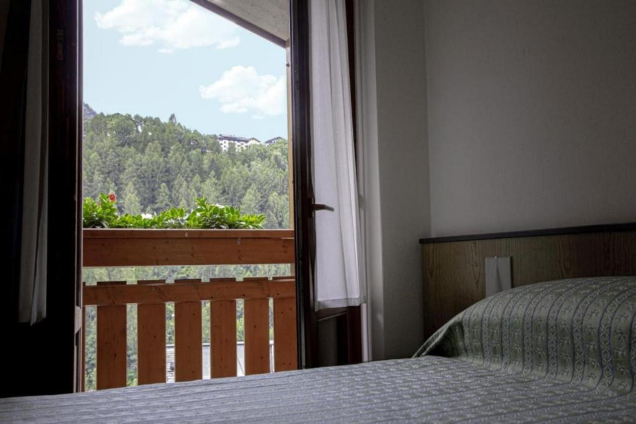 Hotel Moizi Chiesa in Valmalenco Exterior photo